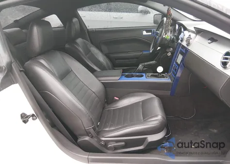 2006 Ford Mustang Gt z USA, uszkodzony, nr VIN 1ZVFT82H665165434